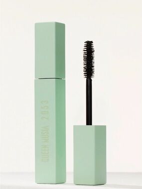 Queen Musia 2053 Mascara- with Lash Growth Extract-Made in Italy 🇮🇹